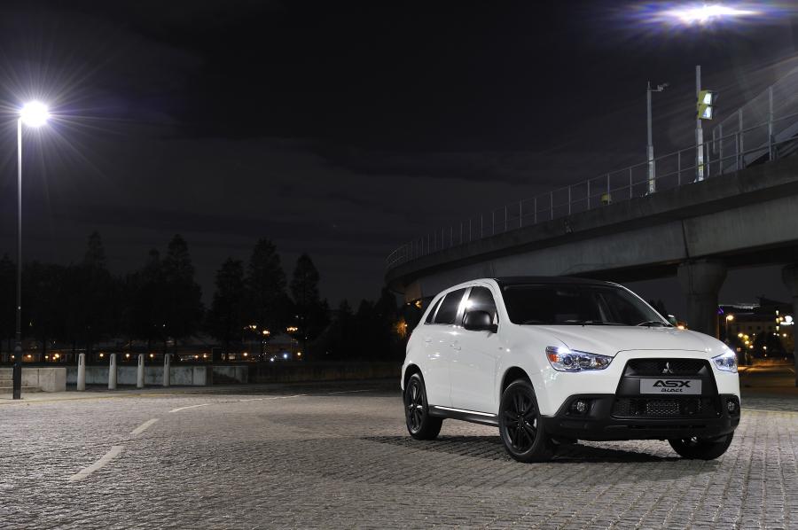  Mitsubishi ASX Black 2011 года  (UK) (фото 77 из 109)